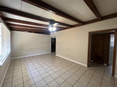 Building Photo - 610 N Main St