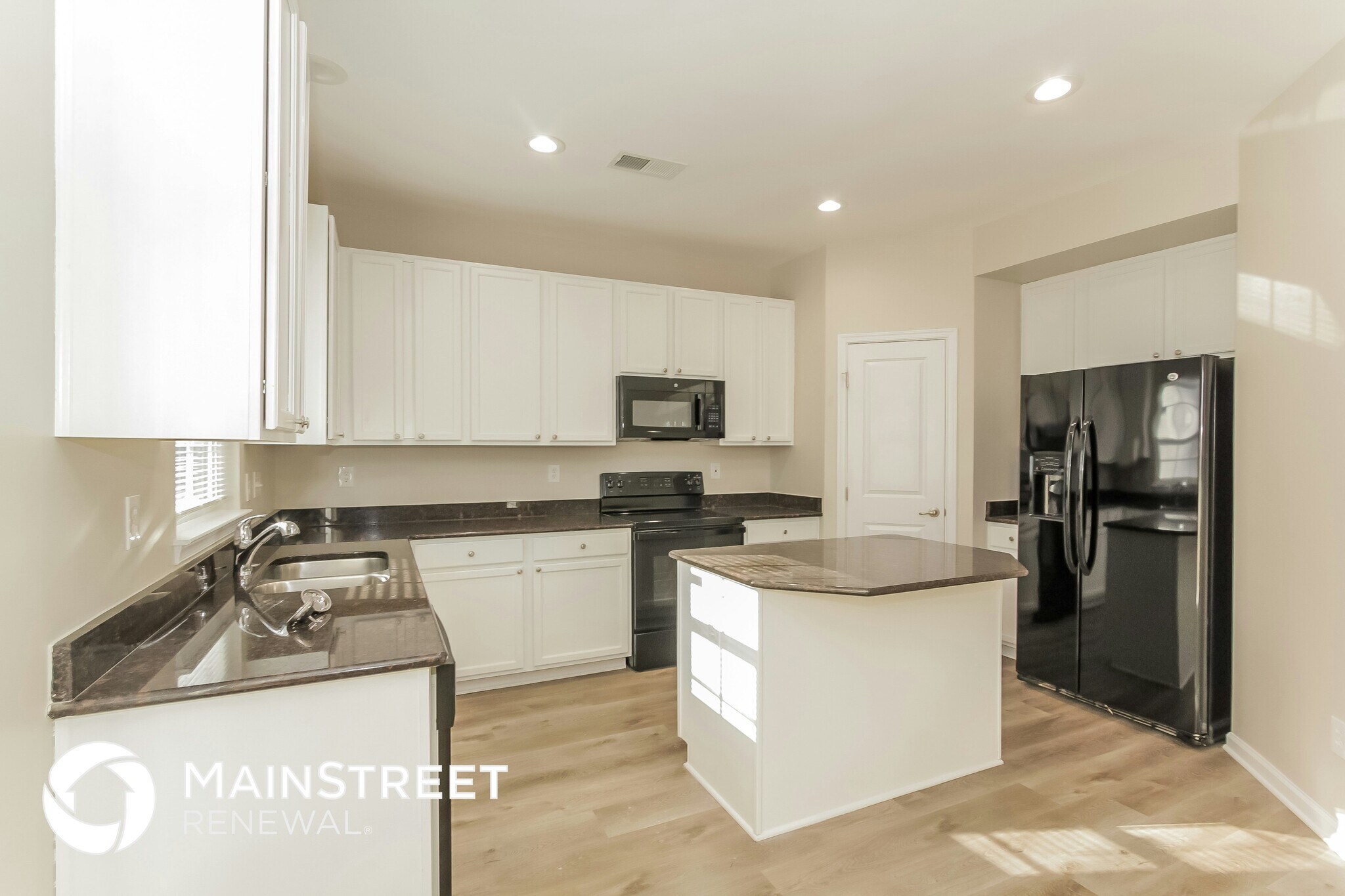 Building Photo - 16611 Crimson Sargent Dr