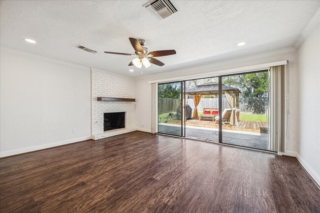 Building Photo - 5226 Nina Lee Ln