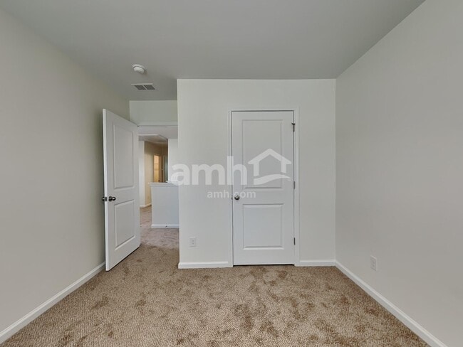 Building Photo - 112 Tobago Cir