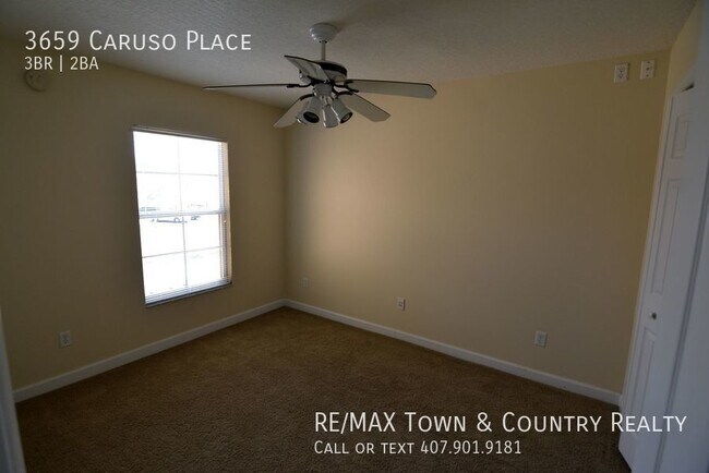 Building Photo - Oviedo Townhome for Rent in Hawthorne Glen