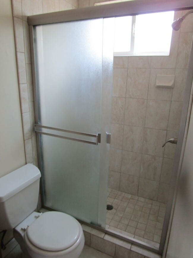 Building Photo - Newly Updated Home in Clairemont