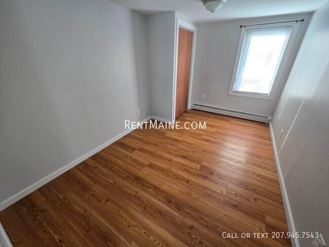 Building Photo - 199 N Main St