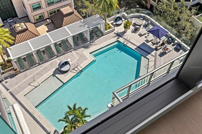 Building Photo - 275 1st Ave S