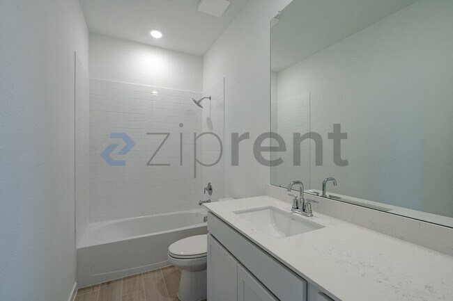 Building Photo - 21514 Barnridge Ct