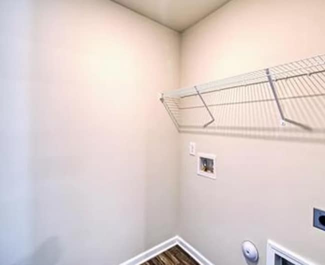 Building Photo - 219 Long Grove Ln