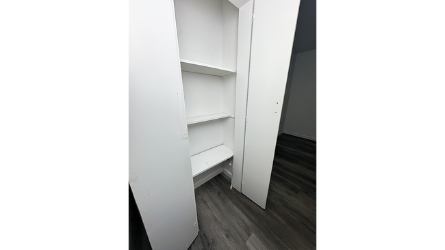 Building Photo - 1319 J St