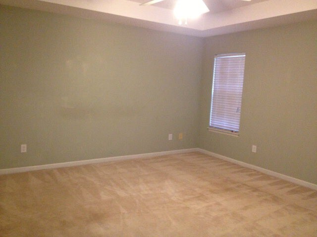 Building Photo - Prime Location * Evans Home * Screened Porch