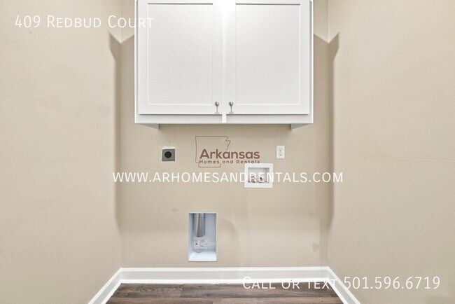 Building Photo - 409 Redbud Ct