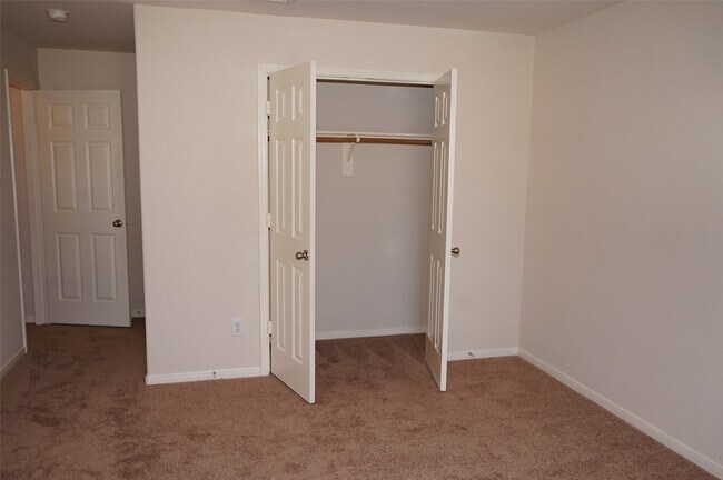 Building Photo - 2719 Indigo Stone Ln