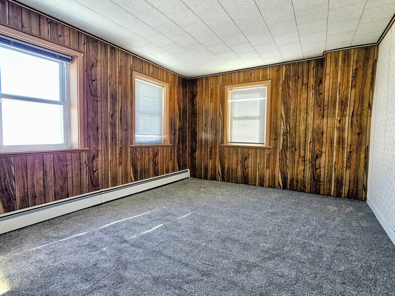 Building Photo - 334 Wissler Rd