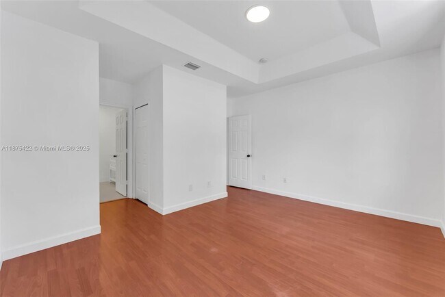 Building Photo - 3907 SW 155th Ave