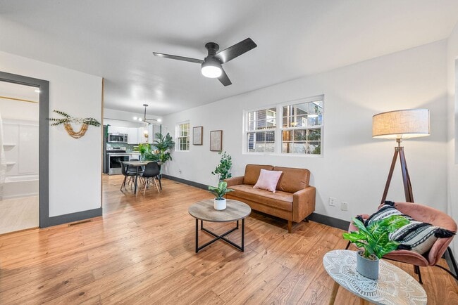 Building Photo - 610 Ford St