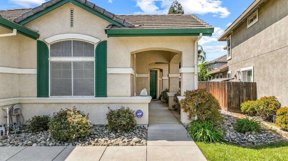 Building Photo - 4287 Windsong Dr