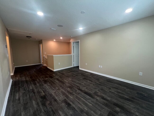 Building Photo - Stunning & Spacious  2 story home COMING S...