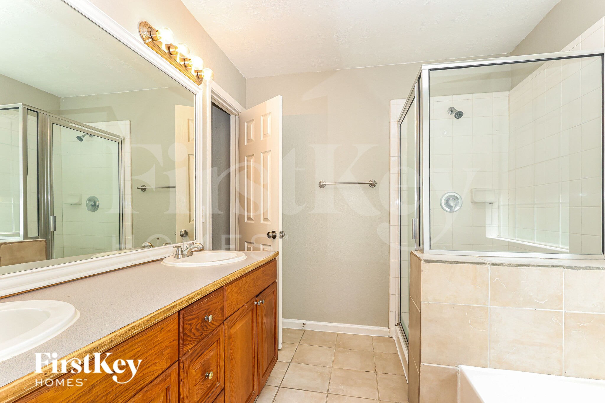 Building Photo - 23015 Banquo Dr