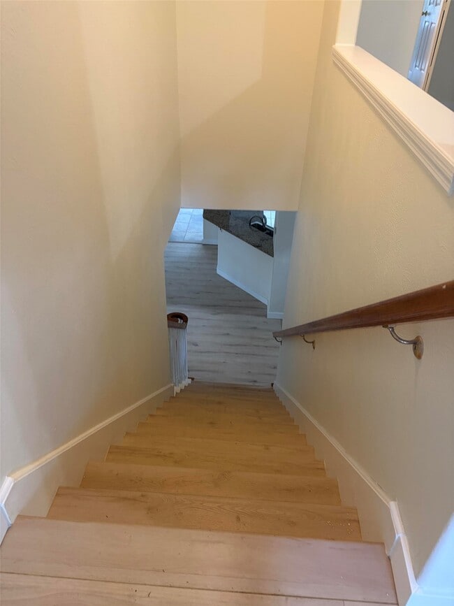 Building Photo - 22 E Sterling Pond Cir