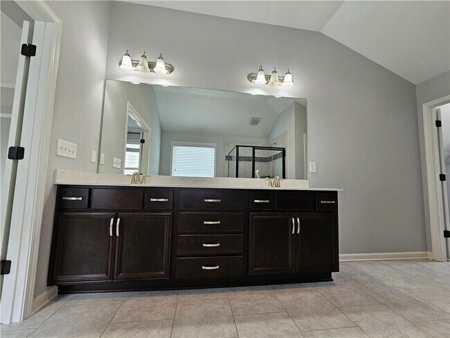 Building Photo - 3218 Leyden Ct
