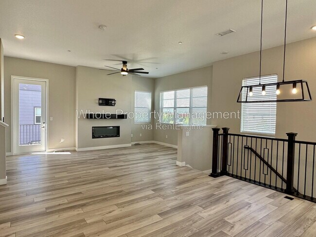 Building Photo - 1580 W 68th Ave