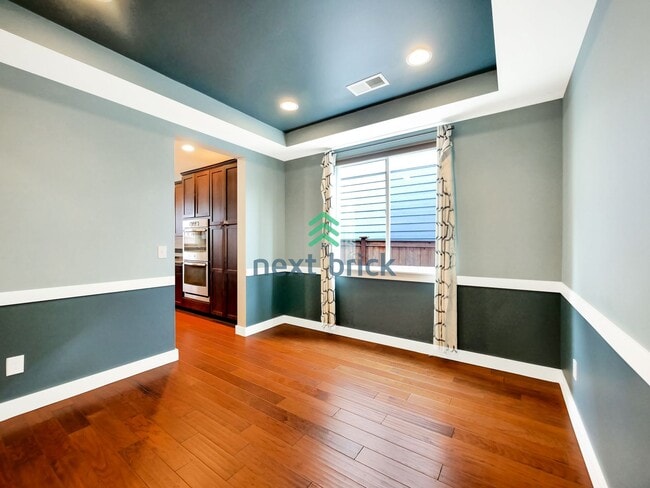 Building Photo - 4 BED AND 2.5 BATH SINGLE FAMILY HOUSE FOR...