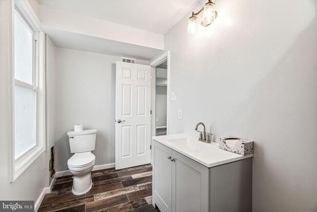 Building Photo - 625 Byberry Rd