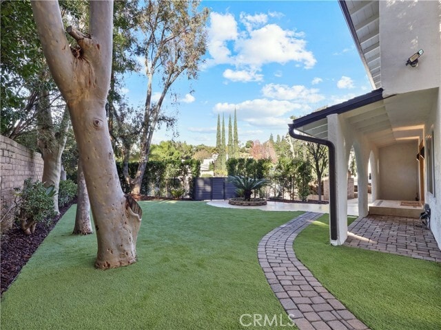 Building Photo - 3130 Dona Sarita Pl