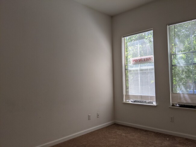 Building Photo - 129 Pacchetti Way