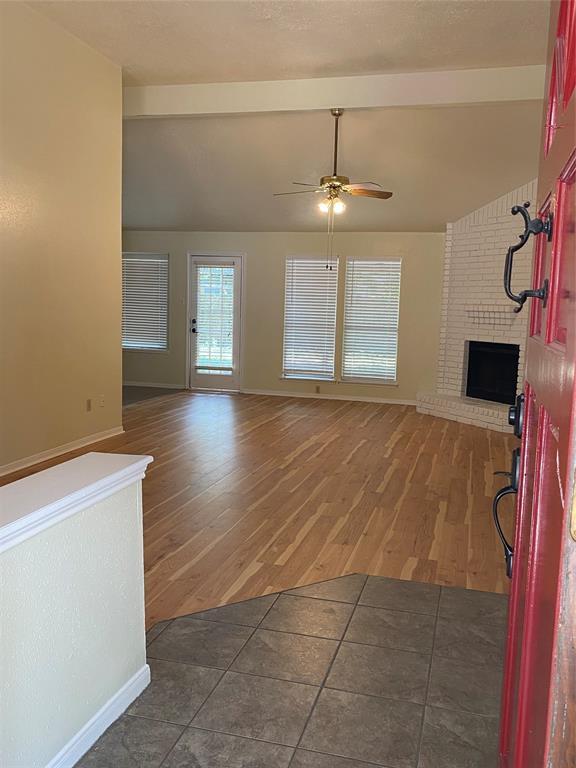 Building Photo - 3118 Lake Stream Dr