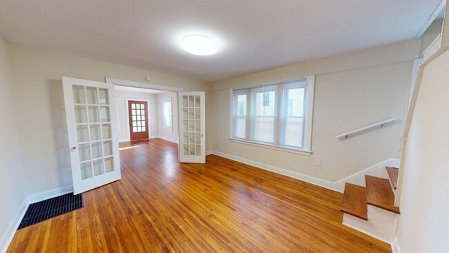 Building Photo - 137 Crestview Rd