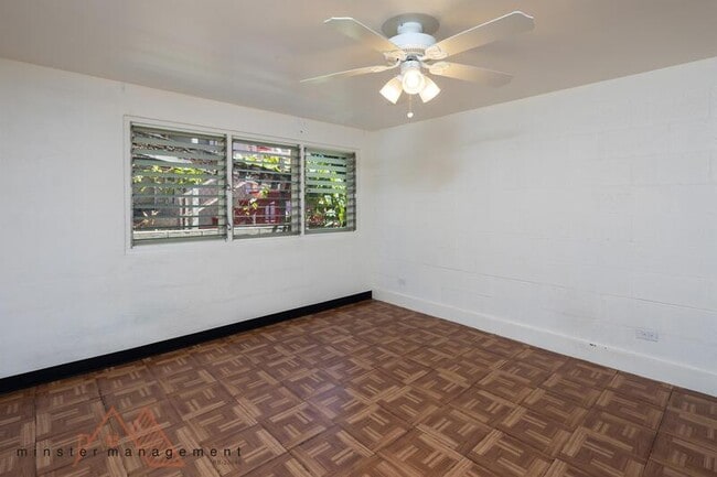Building Photo - 2133 Metcalf St