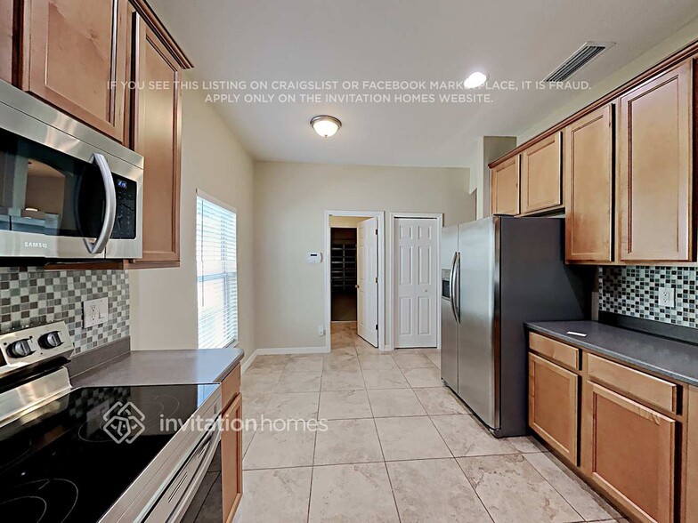 Building Photo - 5996 Indigo Crossing Dr