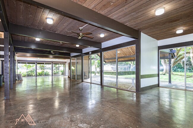 Building Photo - 47-459-459 Hui Iwa St