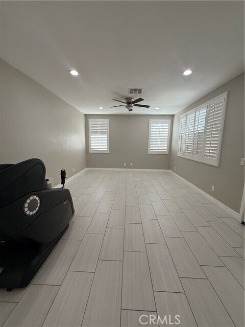 Building Photo - 654 W Margarita Dr