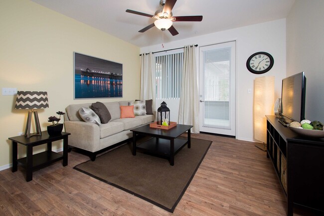 Interior Photo - Avila Apartment Homes