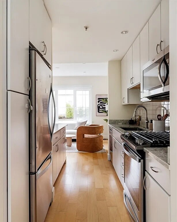 Building Photo - Designed for Modern Living