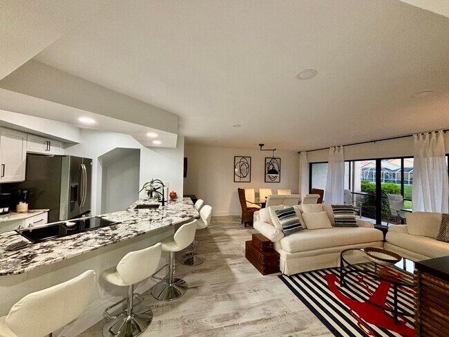 Building Photo - 12692 Shoreline Dr