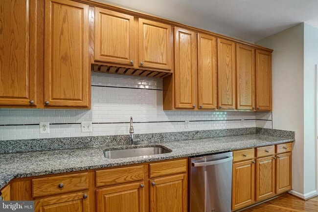 Building Photo - 6504 Trask Terrace