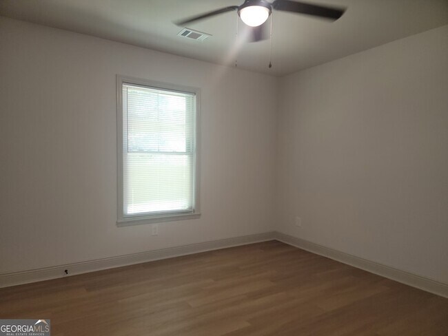 Building Photo - 413 Loblolly Ridge Rd