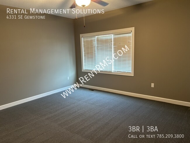Building Photo - 4331 SE Gemstone-