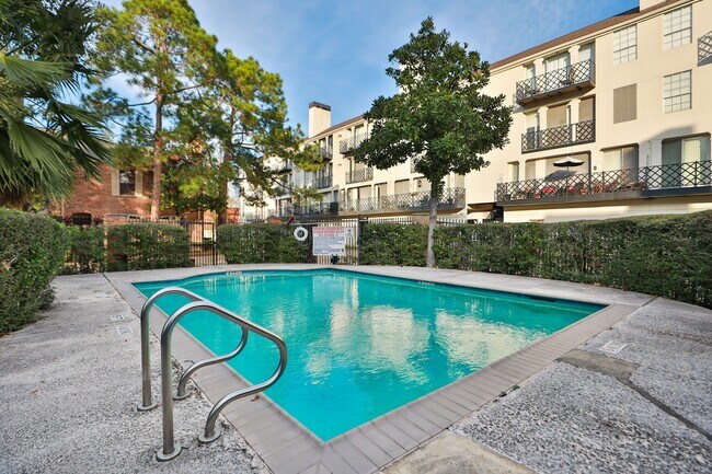 Building Photo - 2333 Bering Dr