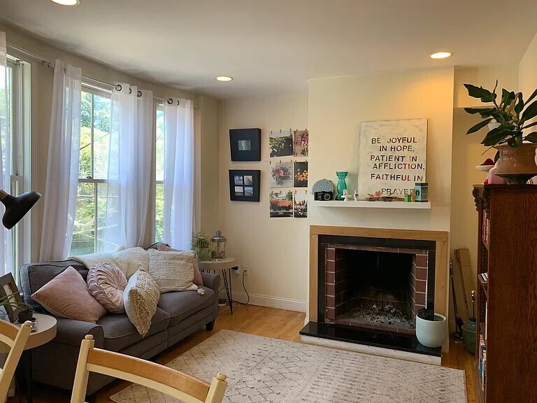 Building Photo - 79 Highland St