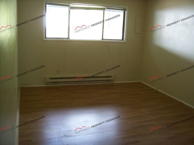 Building Photo - STATUS: *RENTED*  | R93E #2 | $1495