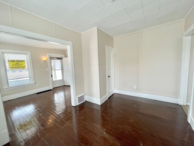 Building Photo - 1627-1627 E 31st St