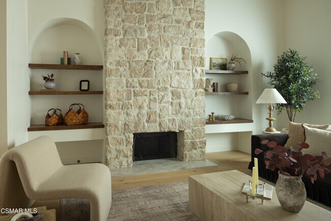 Building Photo - 24005 Clarington Dr