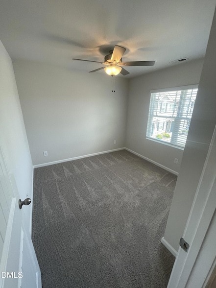 Building Photo - 1100 Peony Ln