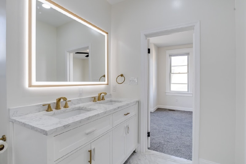 Building Photo - 4202 Fairview Ave