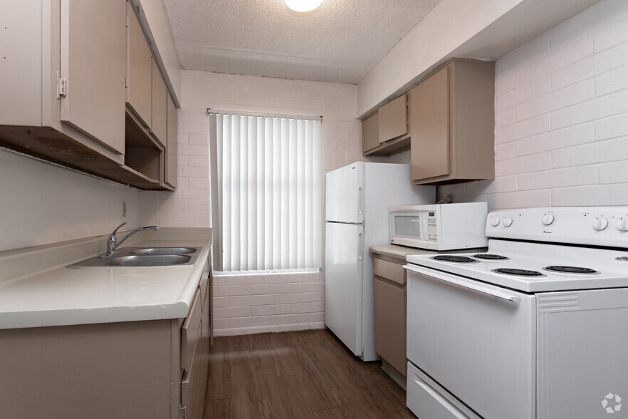 University Gardens Apartments 1333 N Tyndall Ave Tucson AZ 85719 Apartment Finder