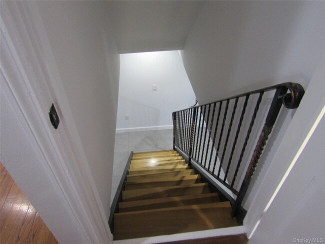 Building Photo - 321 Redmont Rd