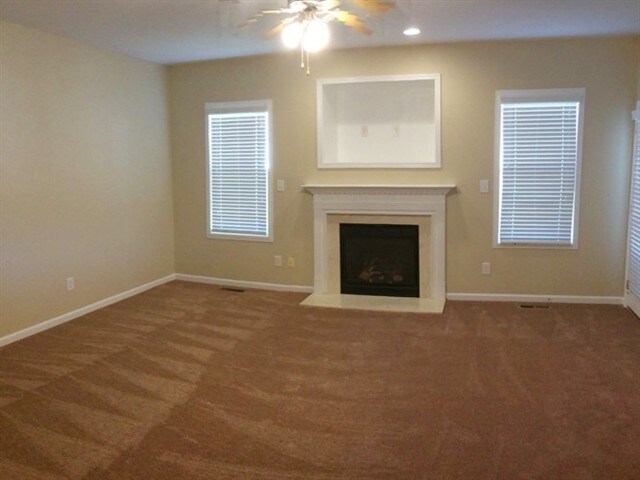 Building Photo - 3919 Carolina Cherry Dr