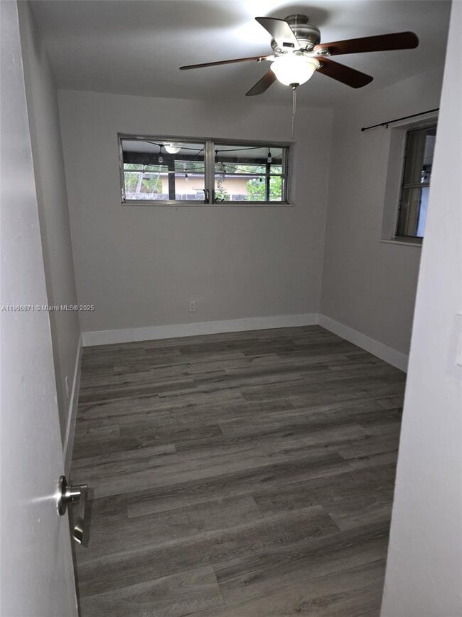 Building Photo - 5022 SW 93rd Ave